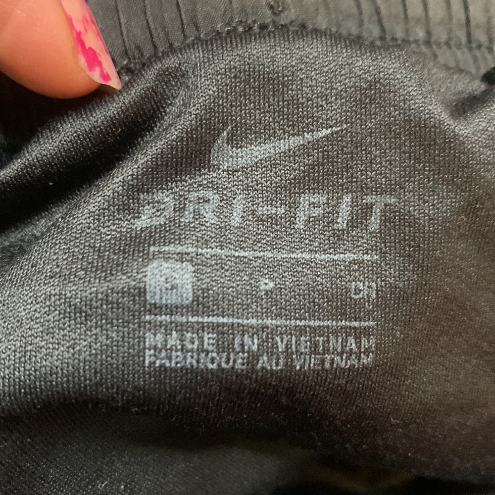 Nike running shorts small set of 4 - Picture 6 of 7